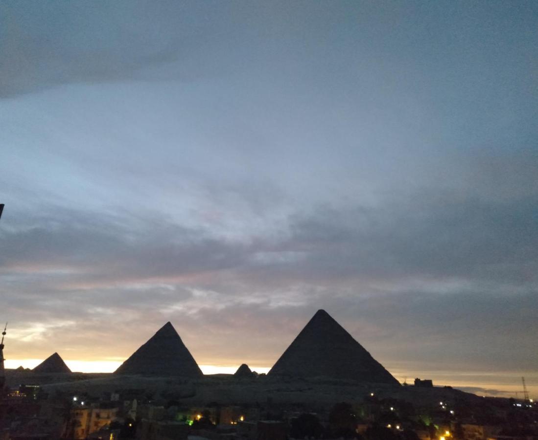 King Of The Pyramids Кайро Екстериор снимка