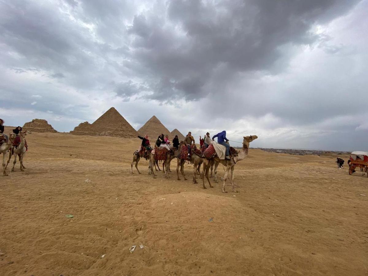 King Of The Pyramids Кайро Екстериор снимка