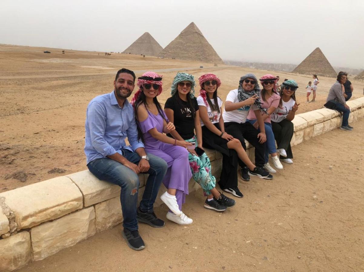 King Of The Pyramids Кайро Екстериор снимка